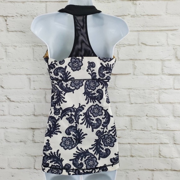 Lululemon Scoop Neck Tank Top Black Off White Womens Size 8 No pads Athleisure - Picture 3 of 5